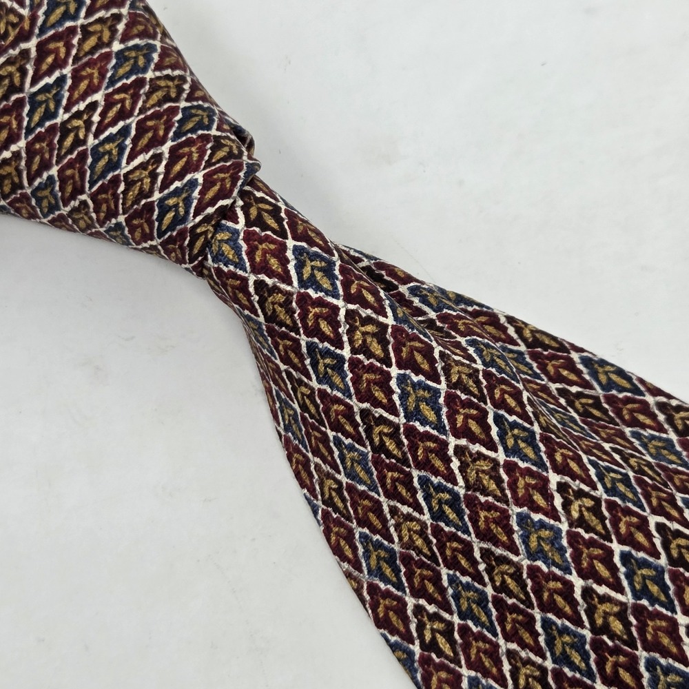 VINTAGE Chaps Ralph Lauren Silk Necktie 100% Silk‎ Geometric Pattern Men's Tie